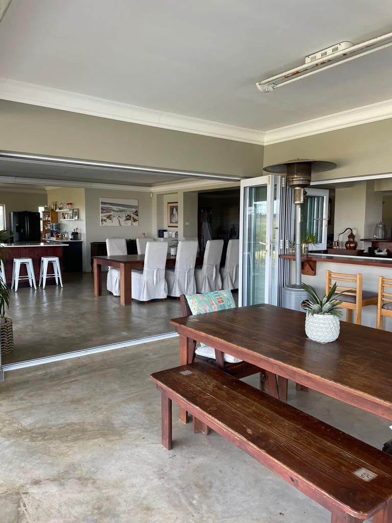 To Let 4 Bedroom Property for Rent in Marina Beach KwaZulu-Natal