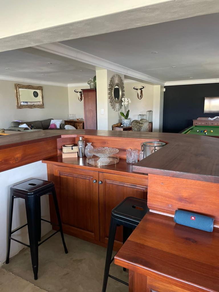 To Let 4 Bedroom Property for Rent in Marina Beach KwaZulu-Natal