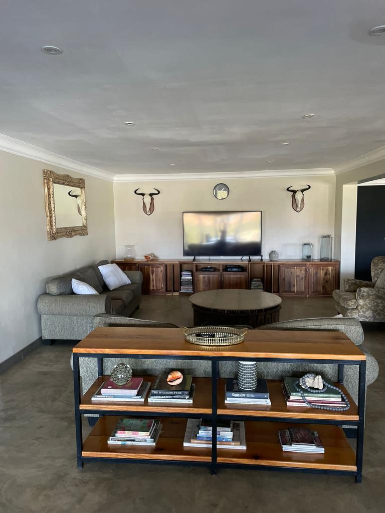 To Let 4 Bedroom Property for Rent in Marina Beach KwaZulu-Natal