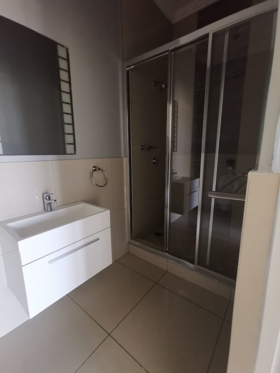 To Let 2 Bedroom Property for Rent in Umhlanga Ridge KwaZulu-Natal