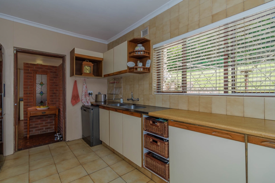 4 Bedroom Property for Sale in Kloof KwaZulu-Natal