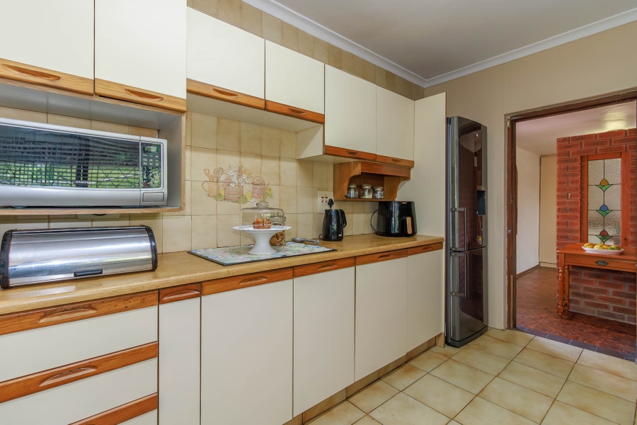 4 Bedroom Property for Sale in Kloof KwaZulu-Natal