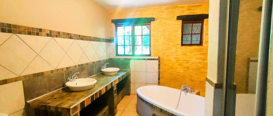 9 Bedroom Property for Sale in Ferncliffe KwaZulu-Natal