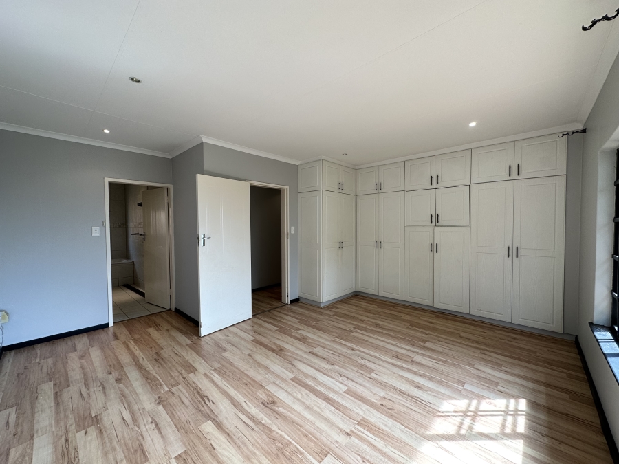 4 Bedroom Property for Sale in Montrose KwaZulu-Natal