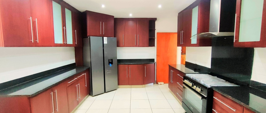4 Bedroom Property for Sale in Greendale KwaZulu-Natal