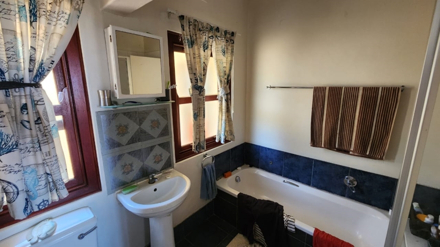 To Let 3 Bedroom Property for Rent in Ramsgate KwaZulu-Natal