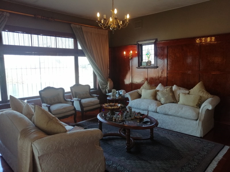 5 Bedroom Property for Sale in Glenwood KwaZulu-Natal