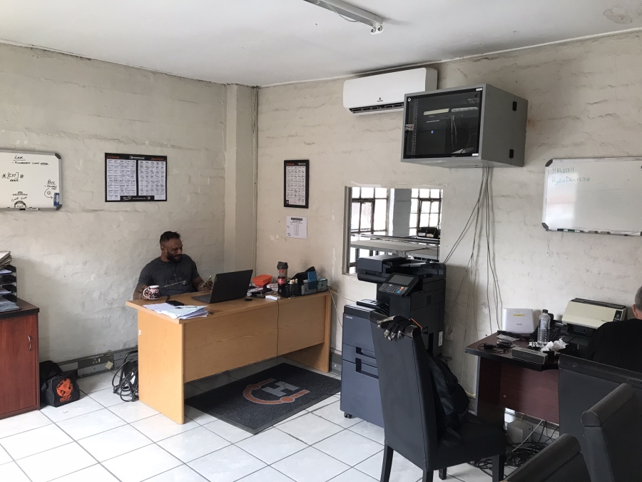 To Let commercial Property for Rent in New Germany KwaZulu-Natal