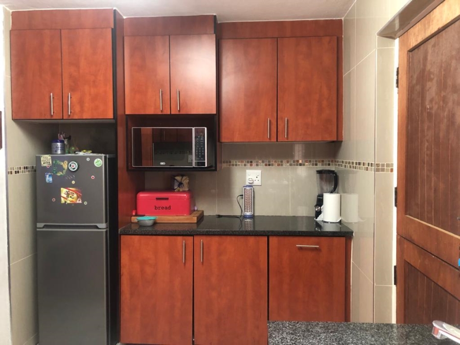 3 Bedroom Property for Sale in Scottsville KwaZulu-Natal