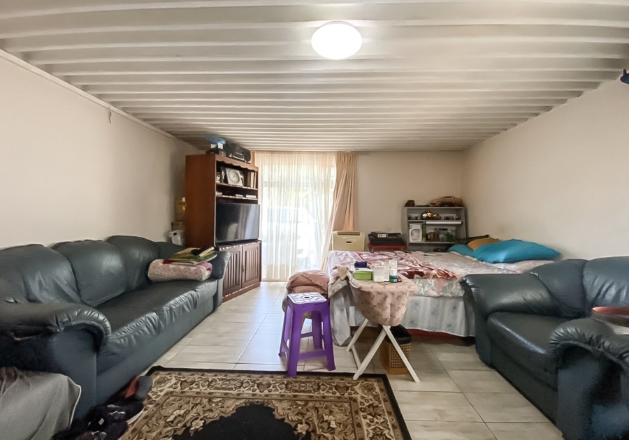 5 Bedroom Property for Sale in Hayfields KwaZulu-Natal