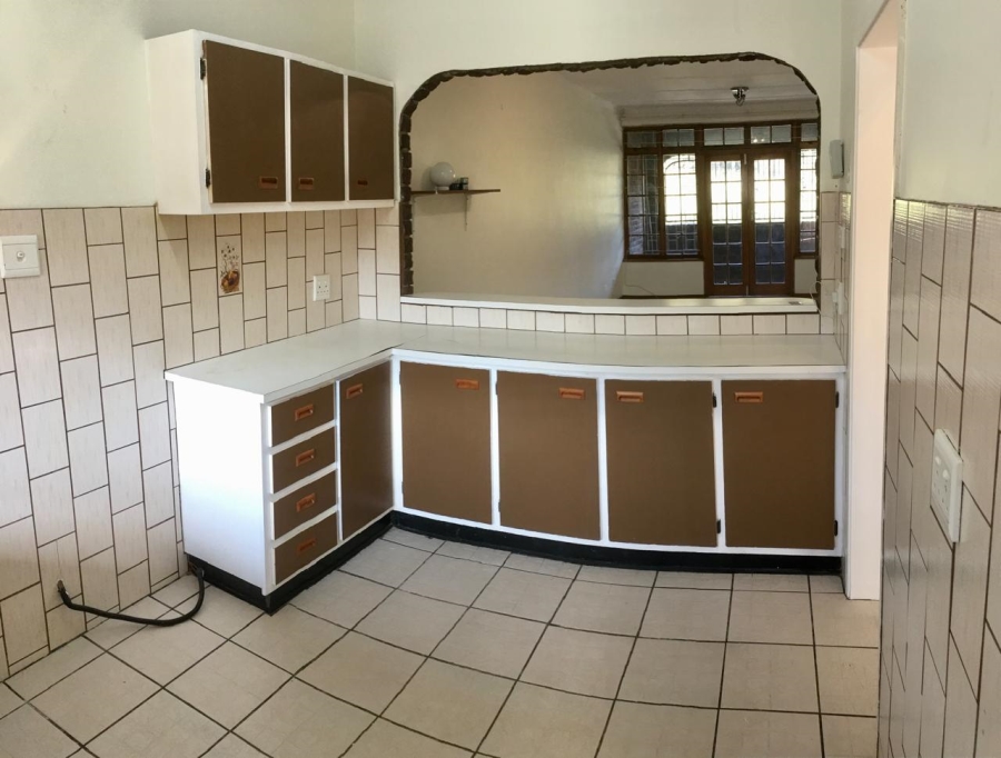 To Let 2 Bedroom Property for Rent in Scottsville KwaZulu-Natal