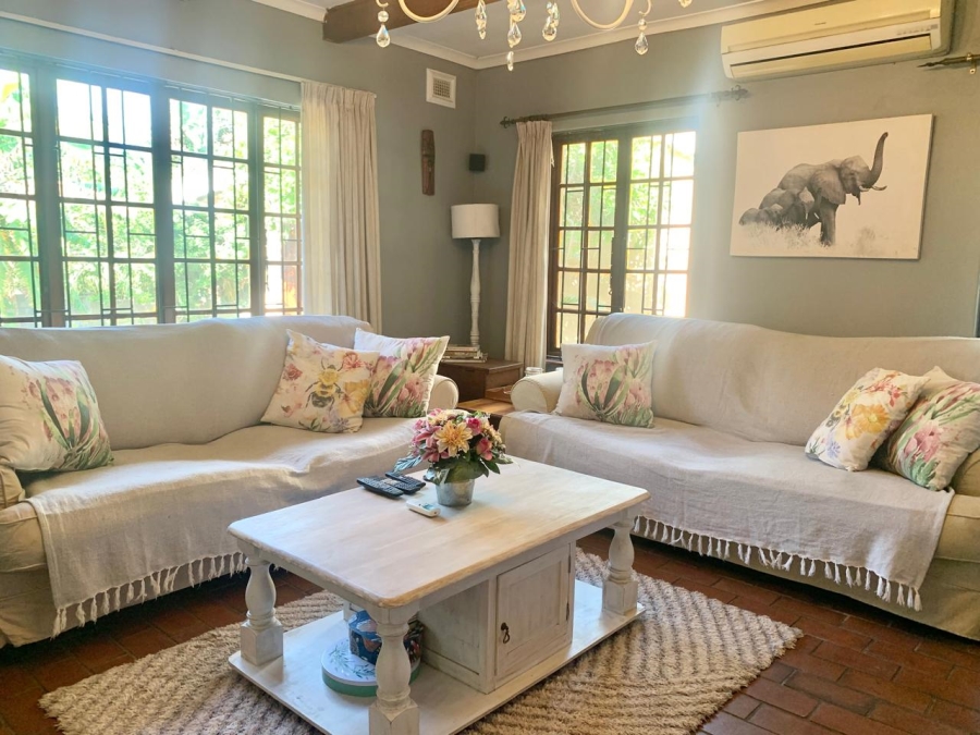 4 Bedroom Property for Sale in Mount Moreland KwaZulu-Natal