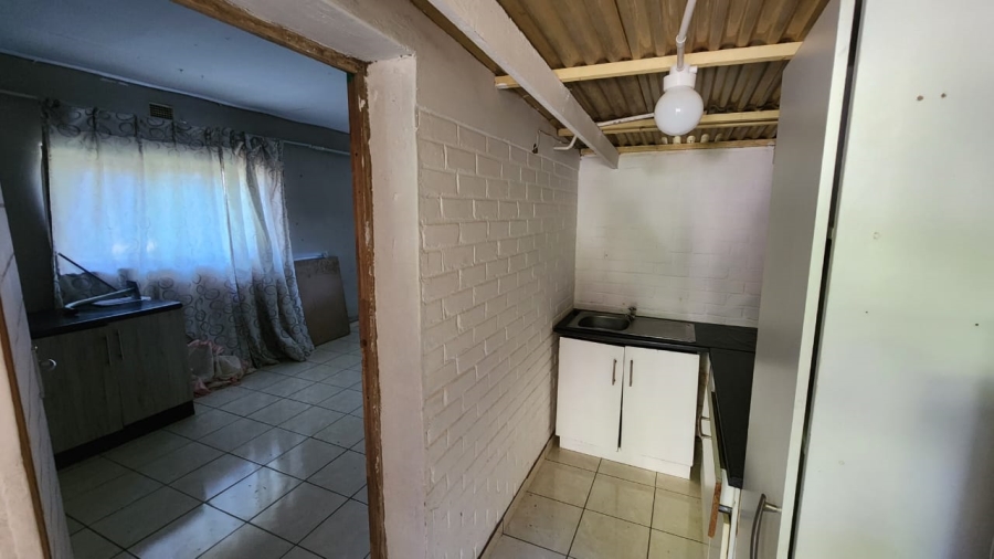 5 Bedroom Property for Sale in Uvongo KwaZulu-Natal