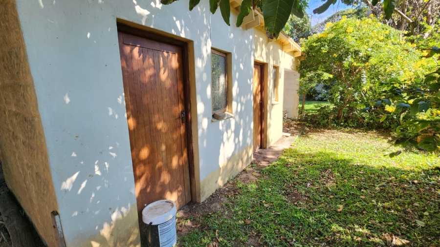 5 Bedroom Property for Sale in Uvongo KwaZulu-Natal