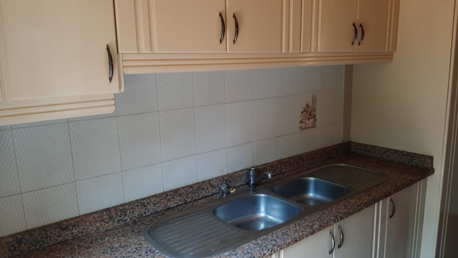 To Let 5 Bedroom Property for Rent in Desainagar KwaZulu-Natal