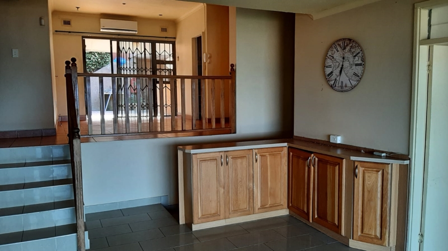 To Let 5 Bedroom Property for Rent in Desainagar KwaZulu-Natal