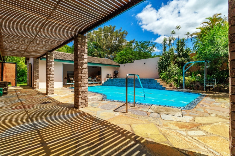 6 Bedroom Property for Sale in Hillcrest Central KwaZulu-Natal