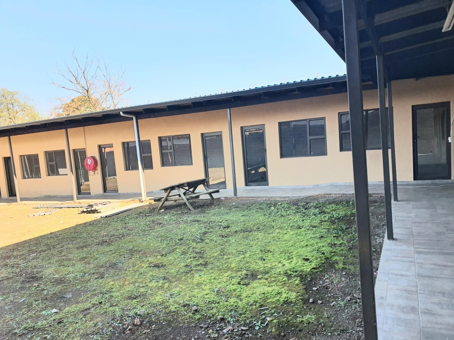 To Let commercial Property for Rent in Howick KwaZulu-Natal