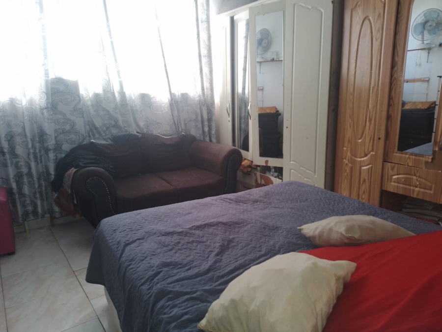 2 Bedroom Property for Sale in Overport KwaZulu-Natal