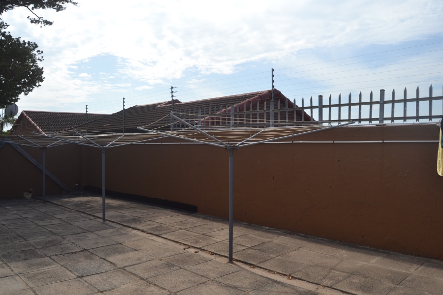 2 Bedroom Property for Sale in Scottburgh South KwaZulu-Natal