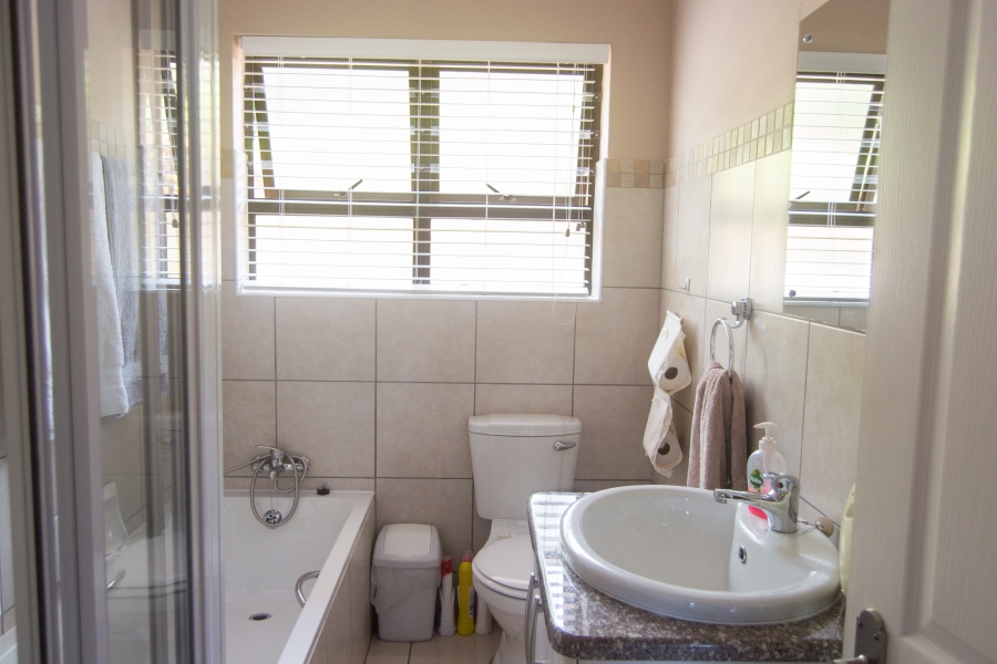 2 Bedroom Property for Sale in Freeland Park KwaZulu-Natal