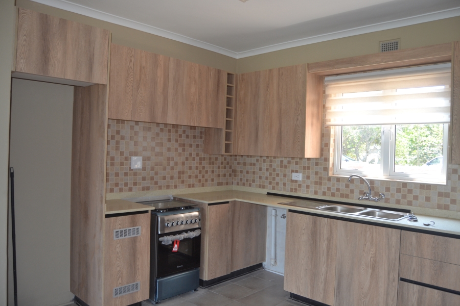 To Let 2 Bedroom Property for Rent in Freeland Park KwaZulu-Natal