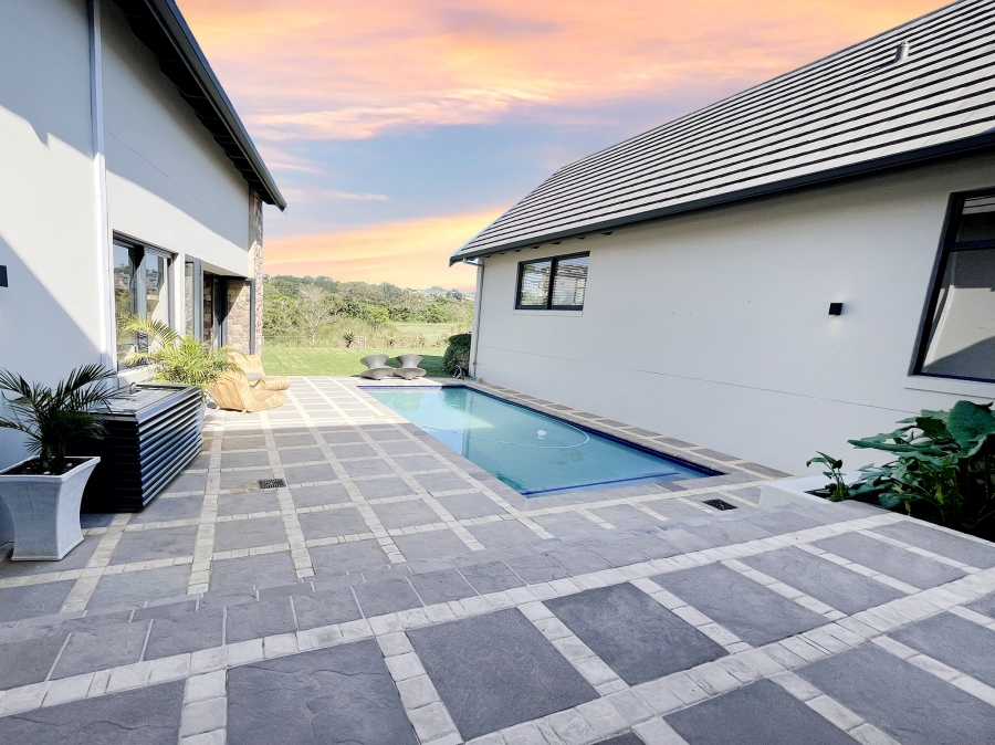 5 Bedroom Property for Sale in Cotswold Downs Estates KwaZulu-Natal