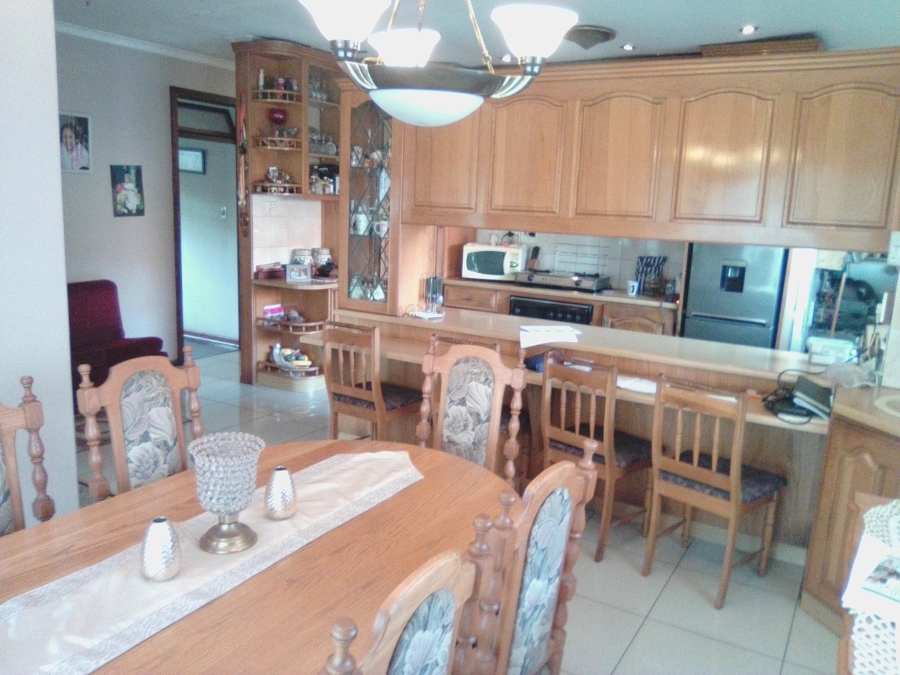 4 Bedroom Property for Sale in Isipingo Beach KwaZulu-Natal