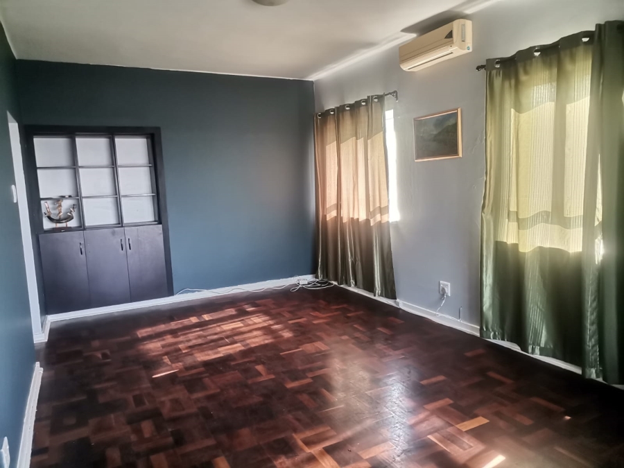 2 Bedroom Property for Sale in Glenwood KwaZulu-Natal