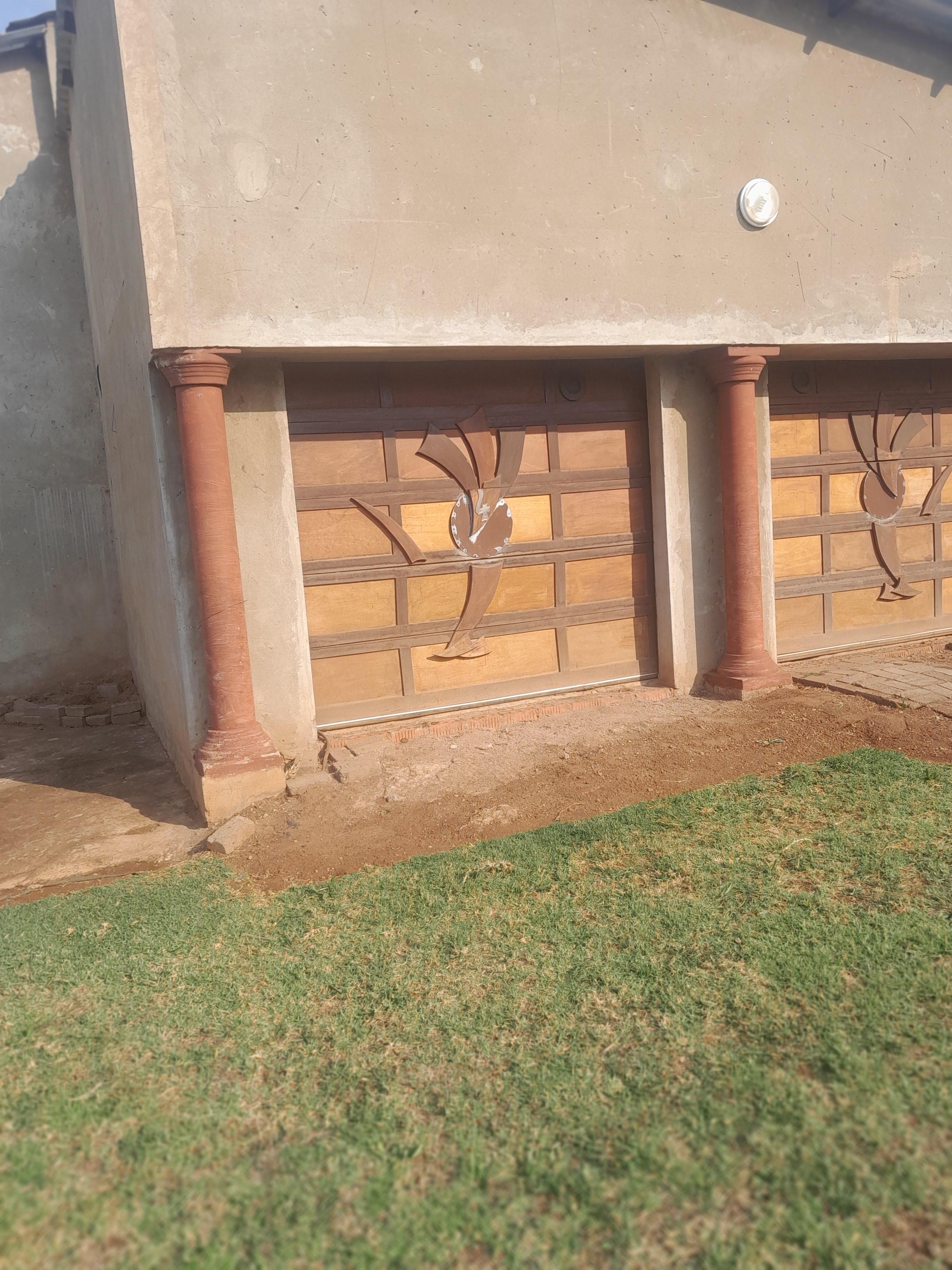 3 Bedroom Property for Sale in Amajuba Park KwaZulu-Natal