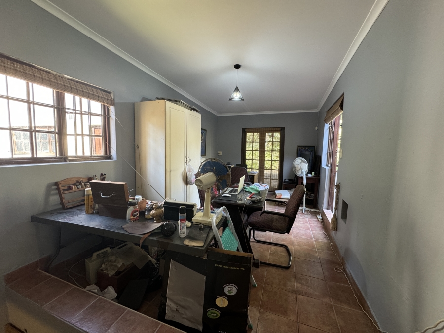 4 Bedroom Property for Sale in Kloof KwaZulu-Natal