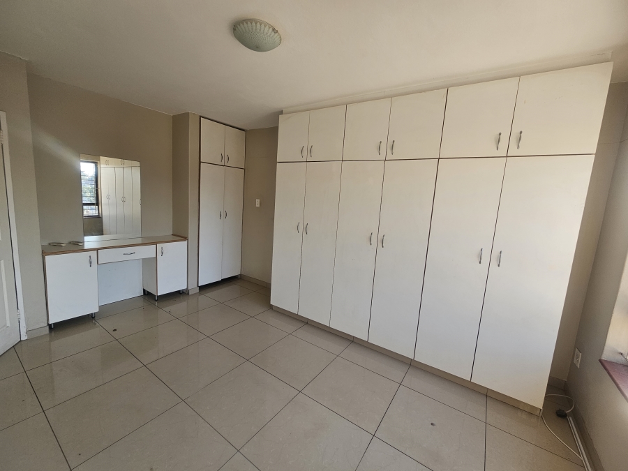 To Let 2 Bedroom Property for Rent in Overport KwaZulu-Natal