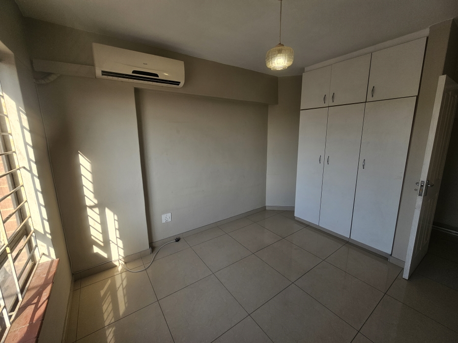 To Let 2 Bedroom Property for Rent in Overport KwaZulu-Natal