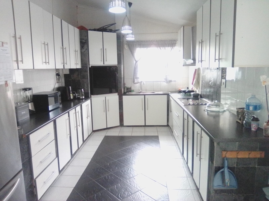 3 Bedroom Property for Sale in Brighton Beach KwaZulu-Natal