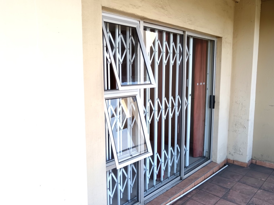 1 Bedroom Property for Sale in Athlone KwaZulu-Natal