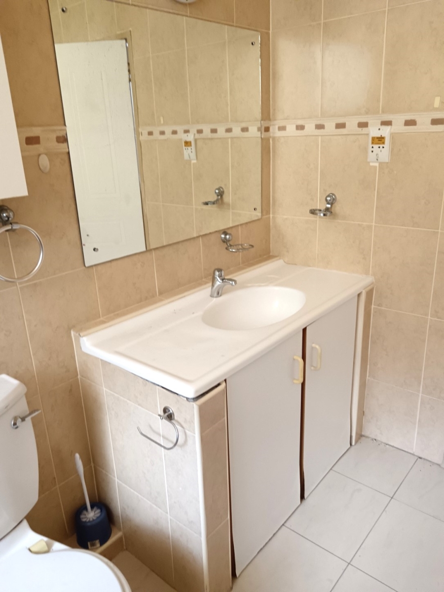 1 Bedroom Property for Sale in Athlone KwaZulu-Natal