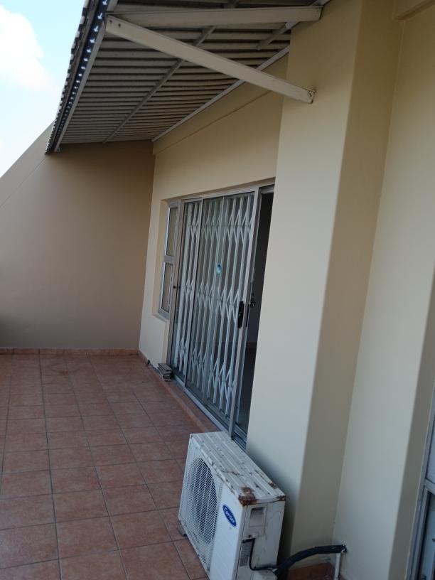 1 Bedroom Property for Sale in Athlone KwaZulu-Natal