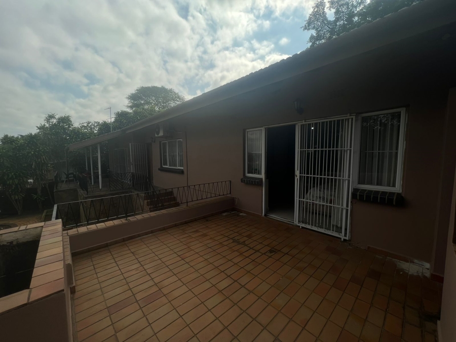 4 Bedroom Property for Sale in Glenmore KwaZulu-Natal