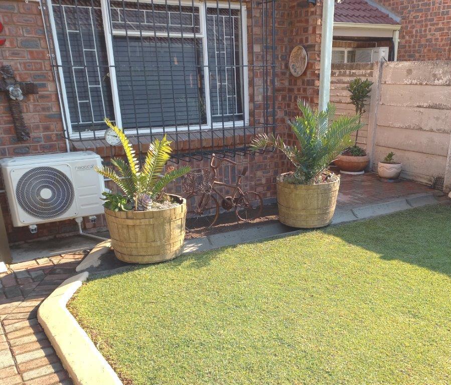 3 Bedroom Property for Sale in Newcastle KwaZulu-Natal