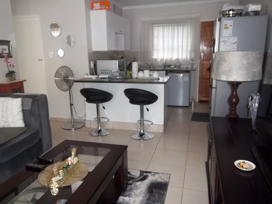 2 Bedroom Property for Sale in Sunnyridge KwaZulu-Natal