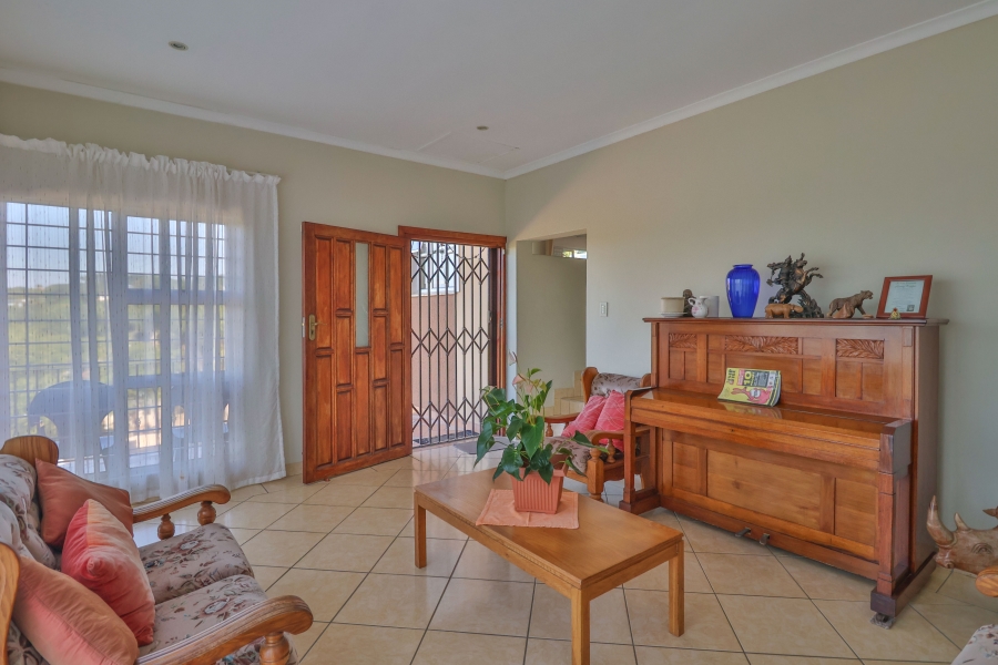 4 Bedroom Property for Sale in Dawncliffe KwaZulu-Natal