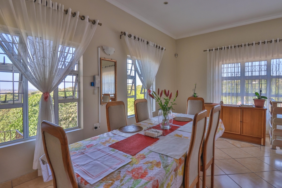 4 Bedroom Property for Sale in Dawncliffe KwaZulu-Natal