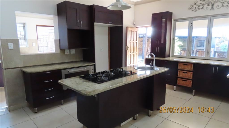 To Let 4 Bedroom Property for Rent in Mtunzini KwaZulu-Natal