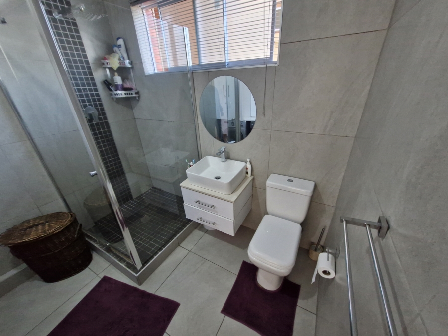 2 Bedroom Property for Sale in Northdene KwaZulu-Natal