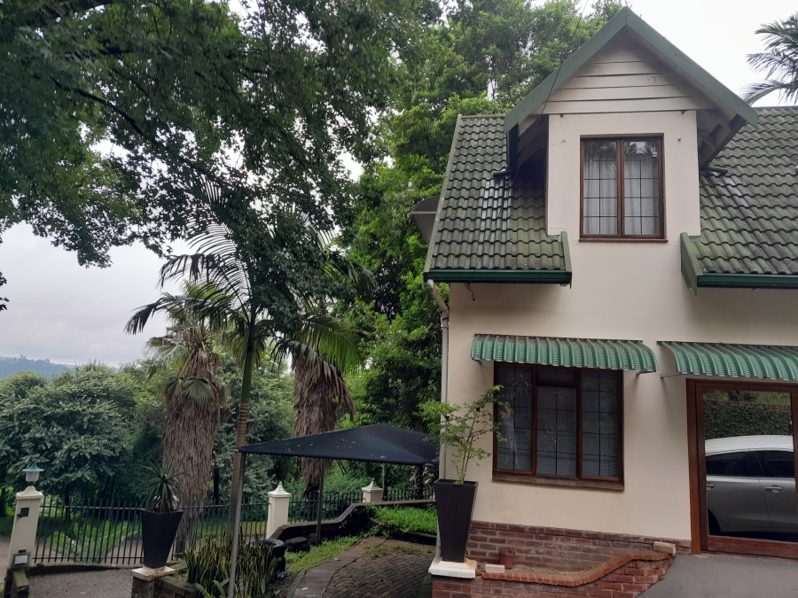 To Let 4 Bedroom Property for Rent in Montrose KwaZulu-Natal
