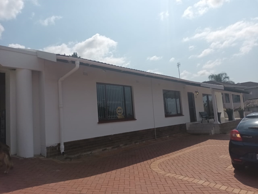 5 Bedroom Property for Sale in Malvern KwaZulu-Natal