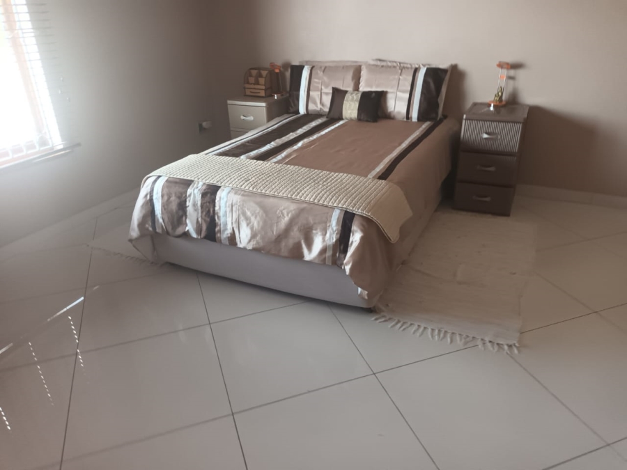 5 Bedroom Property for Sale in Malvern KwaZulu-Natal