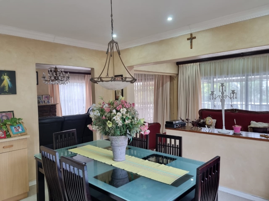 6 Bedroom Property for Sale in Glenmore KwaZulu-Natal