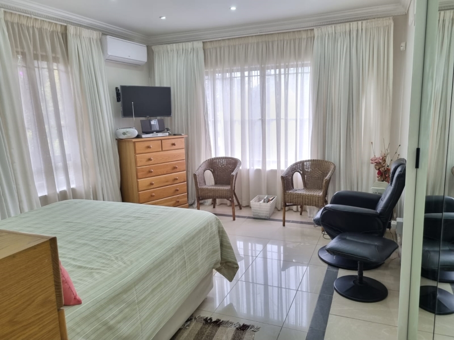 6 Bedroom Property for Sale in Glenmore KwaZulu-Natal