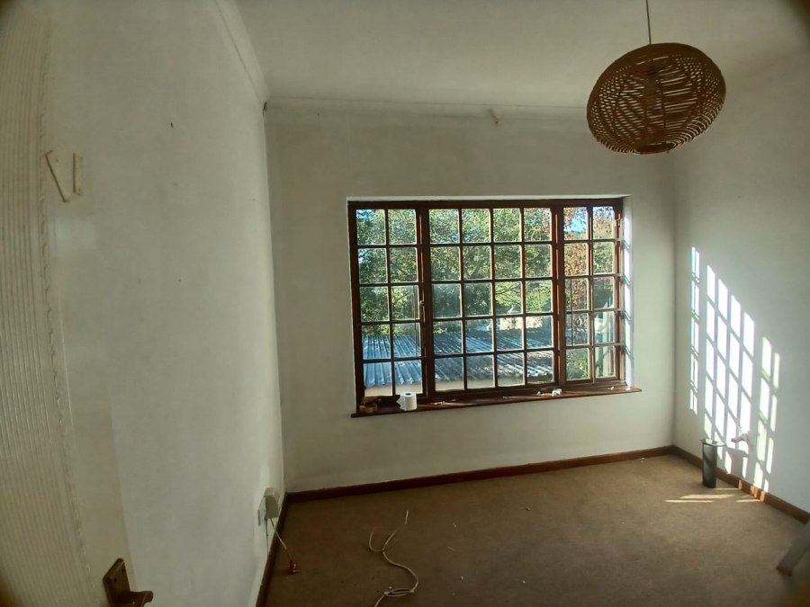 To Let 2 Bedroom Property for Rent in Kloof KwaZulu-Natal